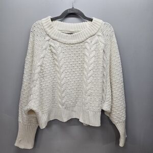 MOON & MADISON Womens Cream Color Cropped sweater long sleeve Size Medium